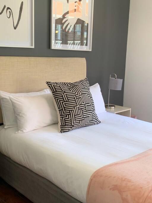 1-Bedroom Sea Point Gem - Perfect Location! Κέιπ Τάουν Εξωτερικό φωτογραφία