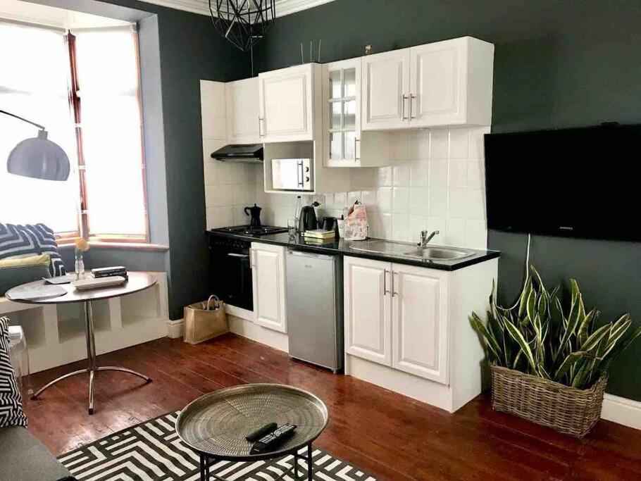 1-Bedroom Sea Point Gem - Perfect Location! Κέιπ Τάουν Εξωτερικό φωτογραφία