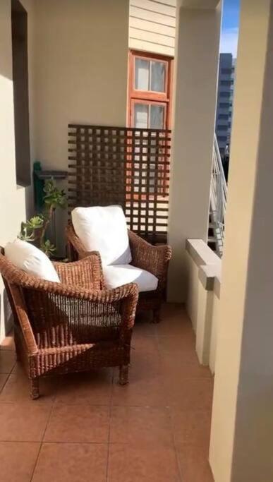 1-Bedroom Sea Point Gem - Perfect Location! Κέιπ Τάουν Εξωτερικό φωτογραφία