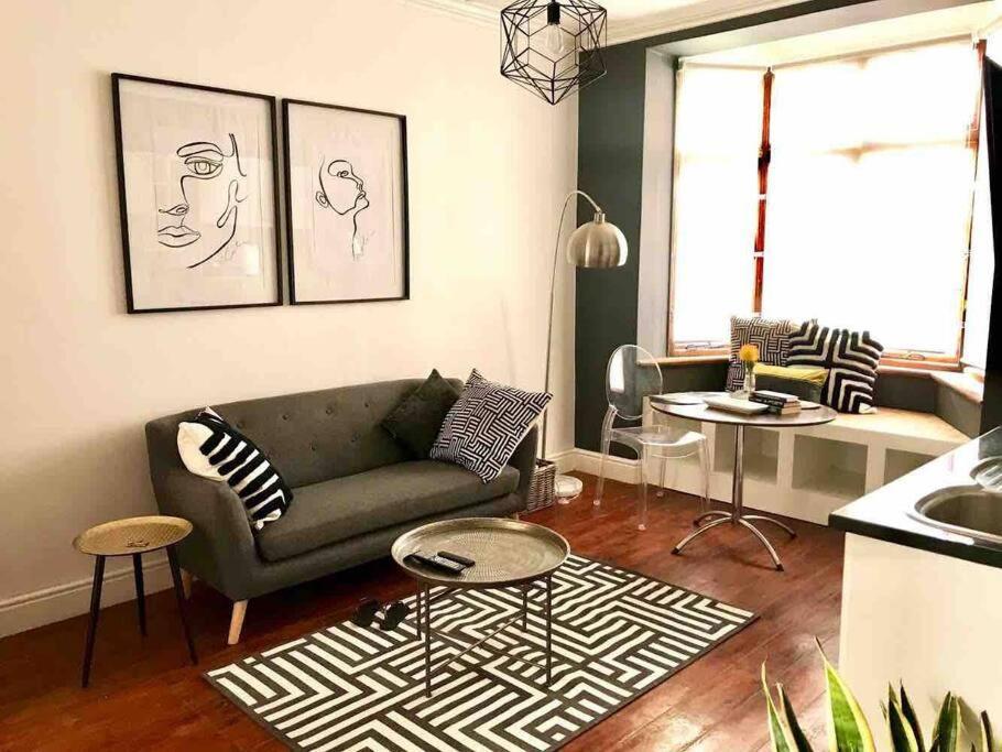 1-Bedroom Sea Point Gem - Perfect Location! Κέιπ Τάουν Εξωτερικό φωτογραφία